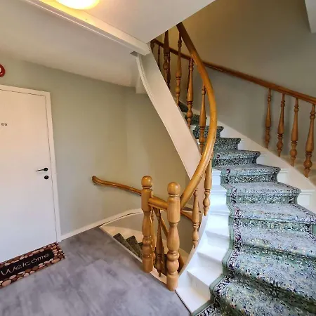 Beautiful 3-bedroom Near Center, 110m2, Great Location Lejlighed Stavanger