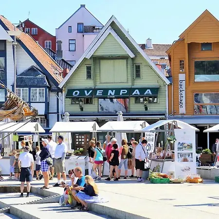 Beautiful 3-bedroom Near Center, 110m2, Great Location * Stavanger