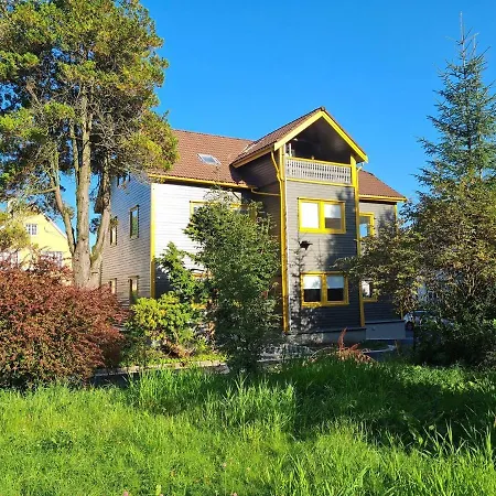 Lejlighed Beautiful 3-bedroom Near Center, 110m2, Great Location